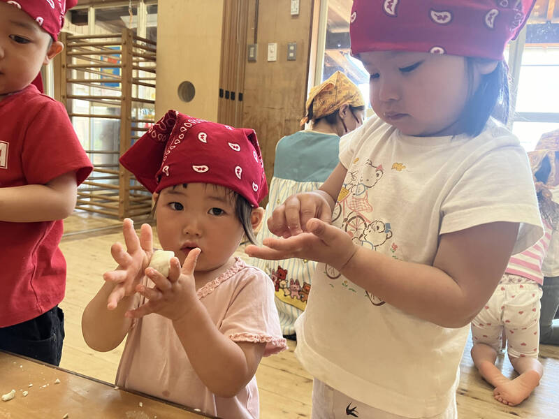 よもぎ団子クッキング(2歳児クラス)