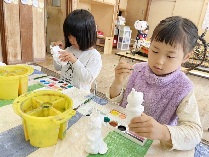 部屋遊び１ 季節ごとの制作を楽しみます